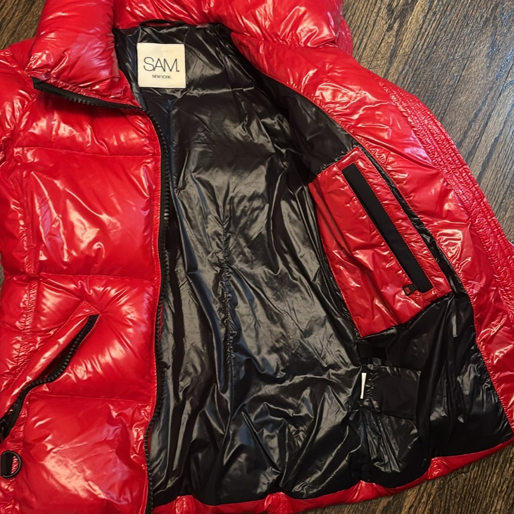 SAM. RARE Cherry Red puffer jacket - Picture 4 of 5